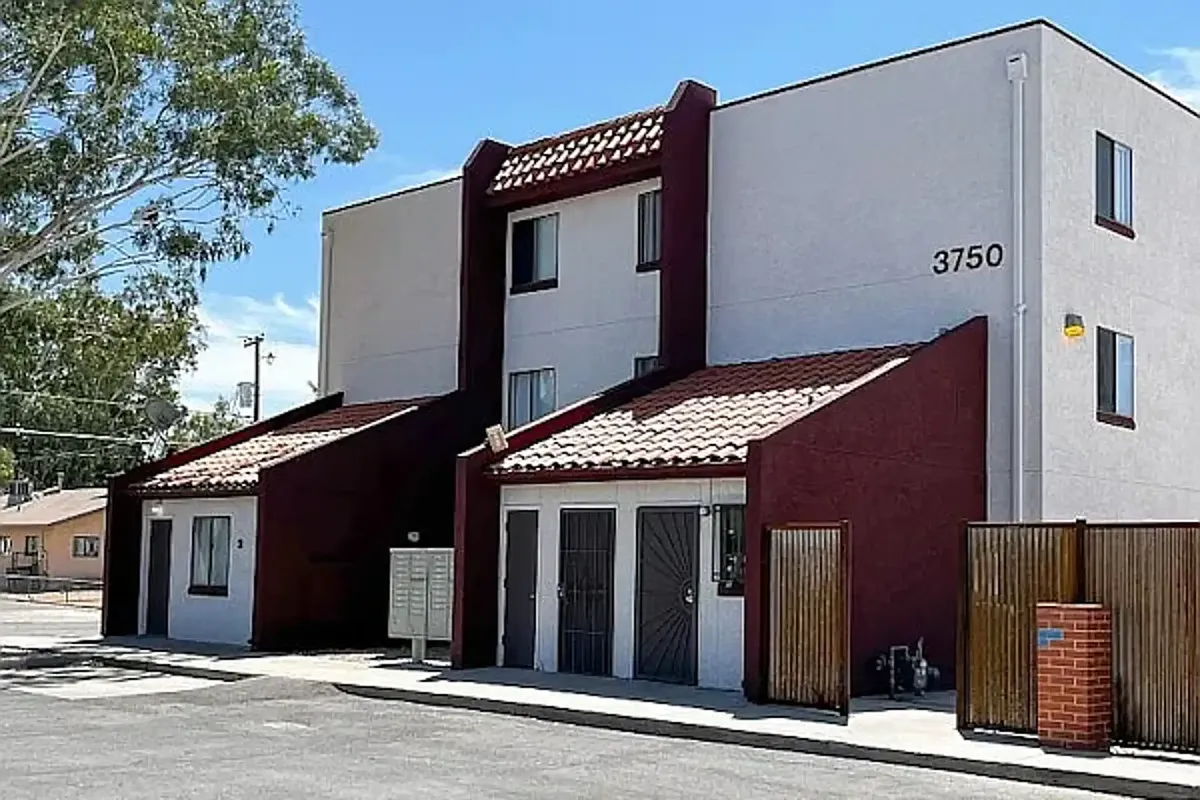 Building Photo - The Commons at Monte Vista