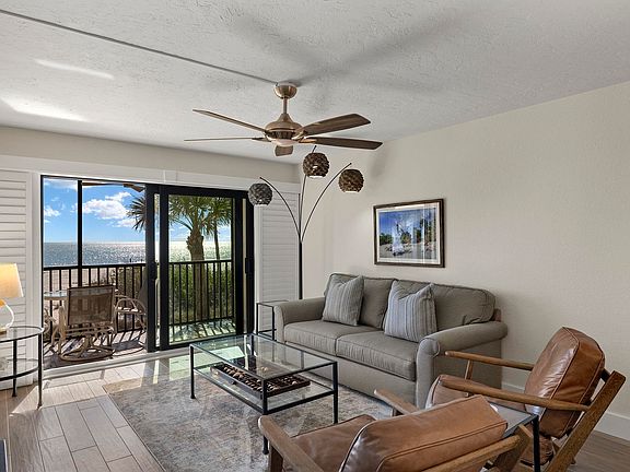 3rd image of 2230 Camino Del Mar Dr #4C2