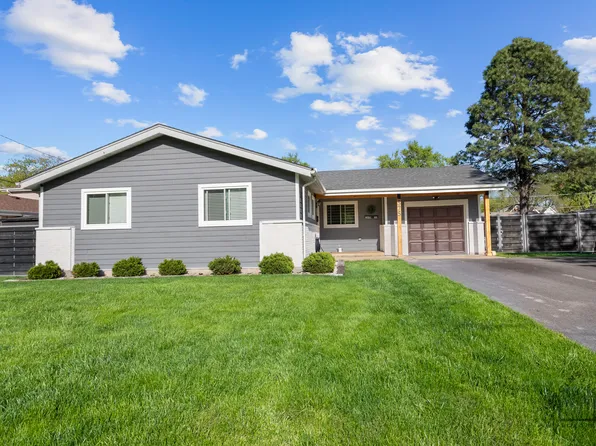 575 Olive St, Hoffman Estates, IL 60169