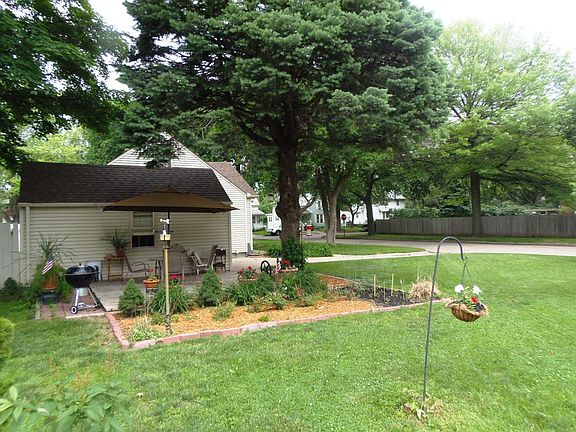 Side yard garden in the sun