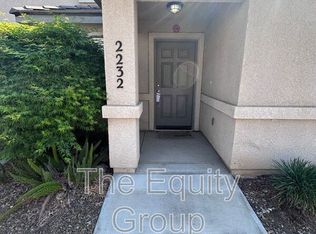 2232 W Lark Ave, Visalia, CA