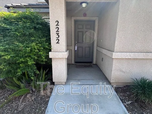 2232 W Lark Ave, Visalia, CA 93291