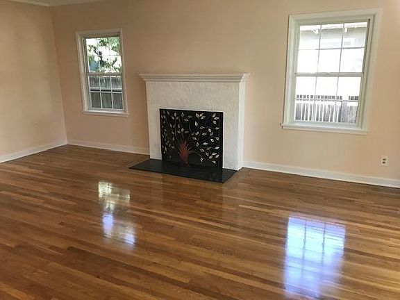 4th image of 2437 N Arthur Ave