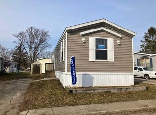 203 Longfellow St, South Lyon, MI 48178