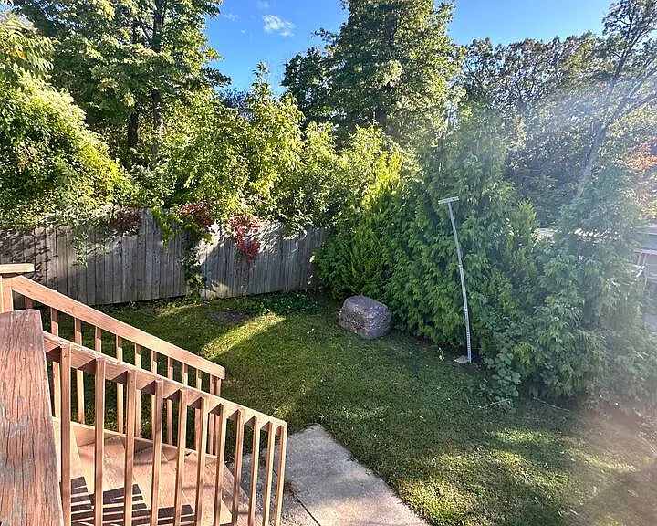Sterling Pl — Photo 18