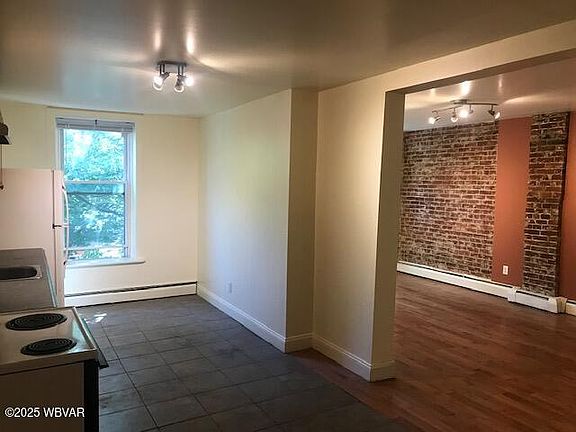 5th image of 146-150 W 4th St