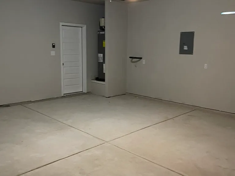 2532 Ayers Dr — Photo 17