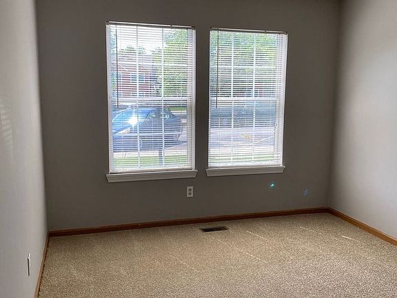 4th image of 1151 S Wells St APT 9