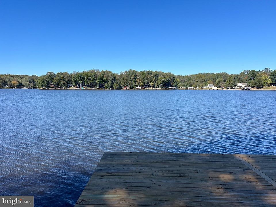 1st image of 1134 S Lakeshore Dr