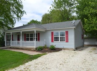 746 W 3rd St, Braidwood, IL 60408