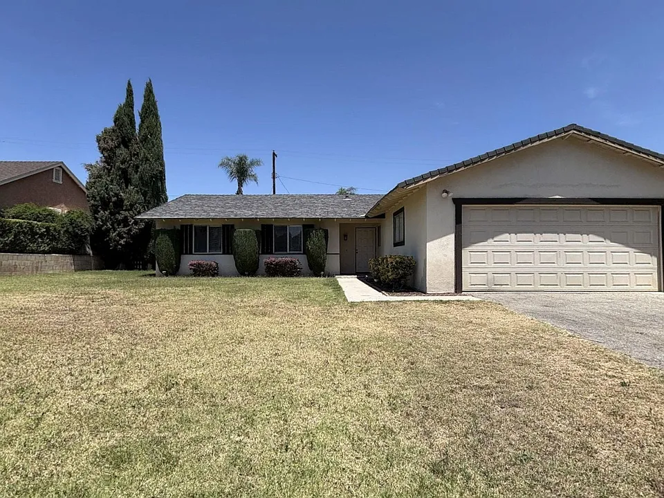 11231 Reddiford Ct
