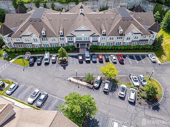 4th image of 4110 Cedar Village Blvd