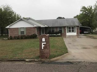 214 Cornell Dr, Durant, OK 74701