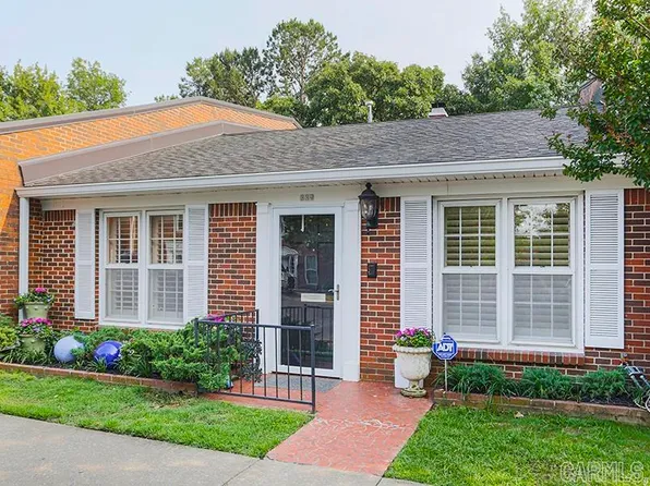 339 Cambridge Place Dr, Little Rock, AR 72227