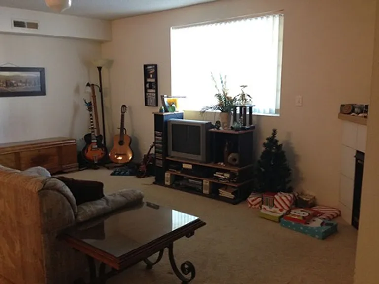2264 Holiday Rd #208 — Photo 7