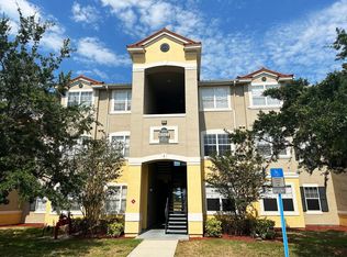 5692 Star Rush Dr APT 303, Melbourne, FL 32940
