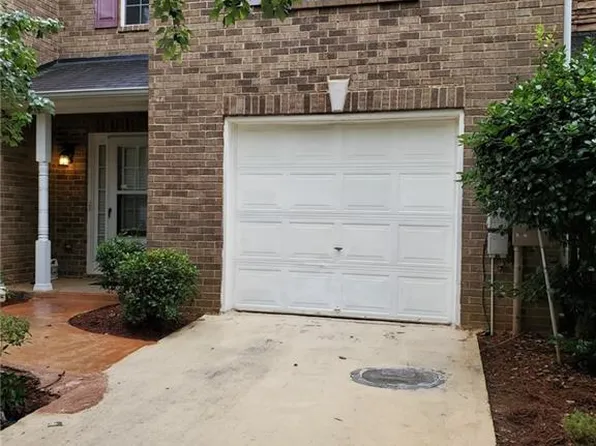 160 Fern Crest Dr, Lawrenceville, GA 30046