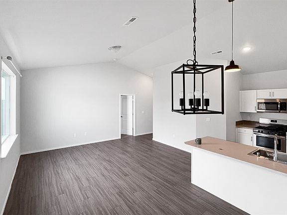 3rd image of 5419 Remington Drive