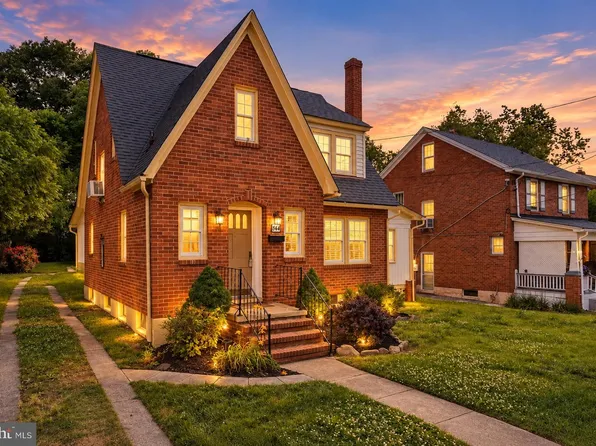 564 Orchard St, Strasburg, VA 22657