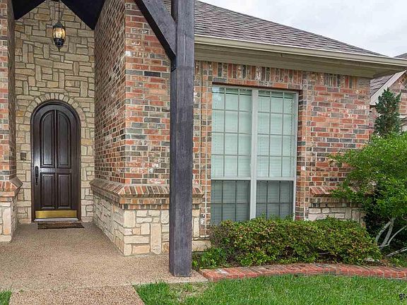 2nd image of 2207 Bradbury Ct