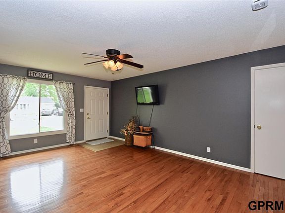 5th image of 1224 W Park Ave