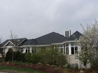 760 Bay Ct, Brookfield, WI 53005