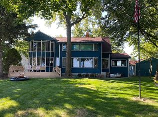 4645 Edgewater Rd, Sheffield Lake, OH 44054