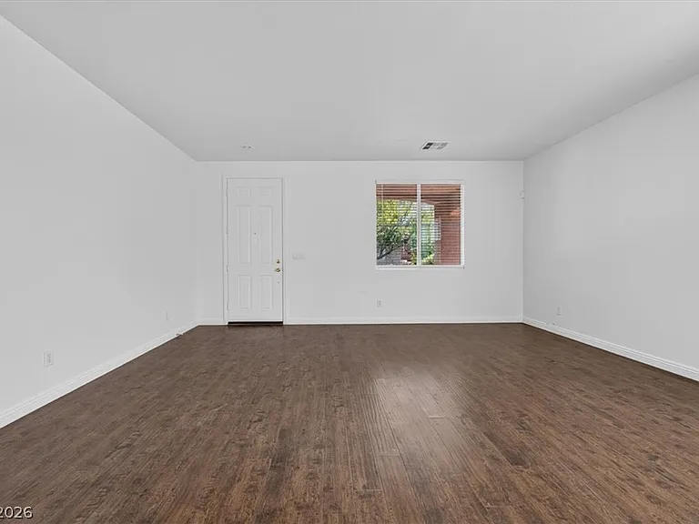 3799 Honey Ridge Ct — Photo 5