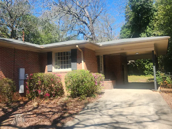 1918 Fairway Dr, Macon, GA 31217