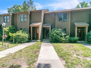 10 Cianci Ave APT 13, Plainville, CT 06062