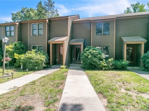 10 Cianci Avenue #13, Plainville, CT 06062
