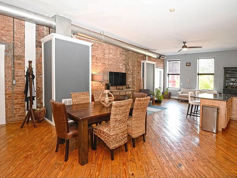 1217 Central Ave #1217 — Photo 3