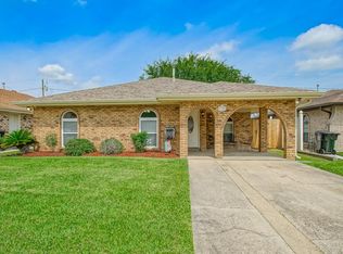 3740 Charles Dr, Chalmette, LA 70043