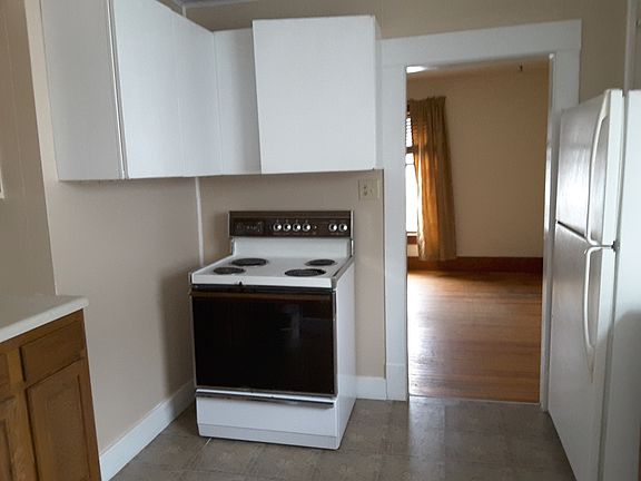 4th image of 444 N 32nd St