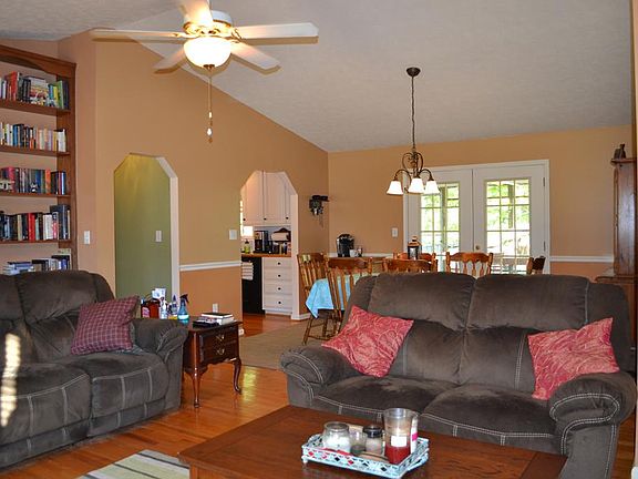 2nd image of 551 Deerwood Dr