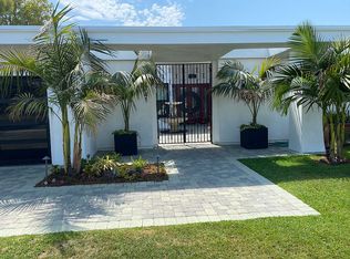 2741 Aqua Verde Cir, Los Angeles, CA 90077
