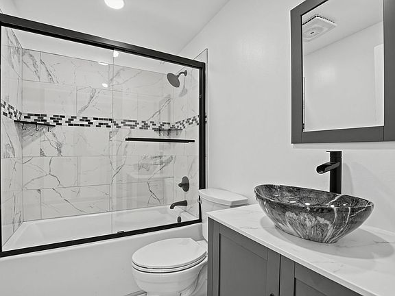 5th image of 6370 Raymond Augustus Pl