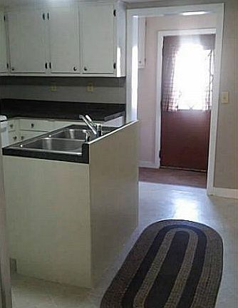5th image of 308 Broad St