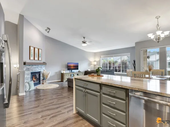 5555 Sapphire Loop, Anchorage, AK 99504