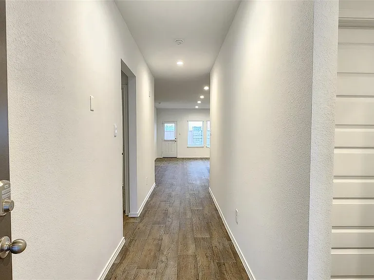 3610 Lanercost Ln — Photo 4