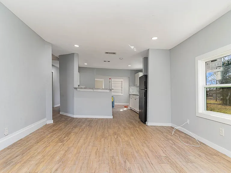 1406 Galloway Ave — Photo 4