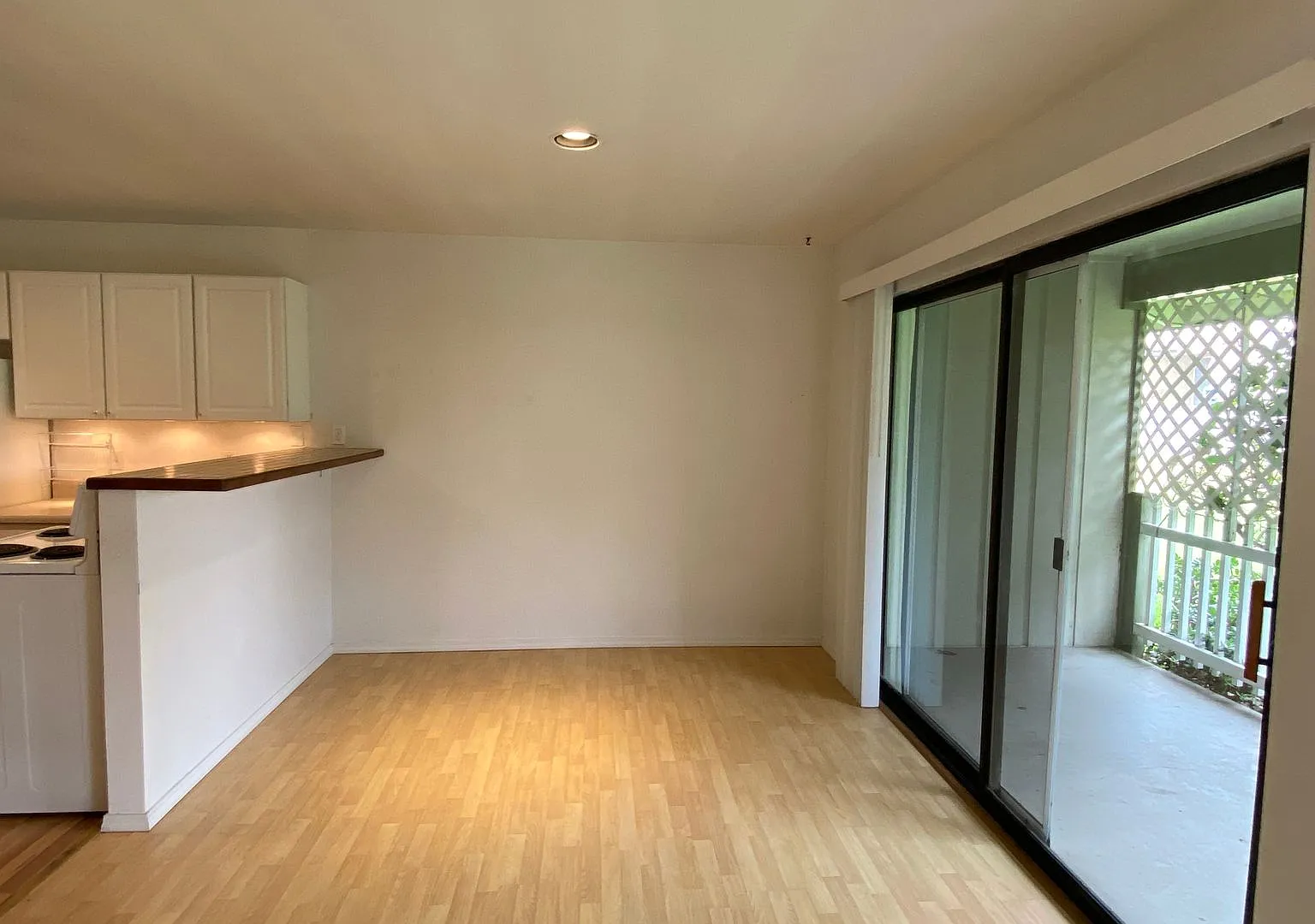 Charming 2-Bedroom 2-Bath plus Bonus Room Home for Rent in Waimea — Photo 3