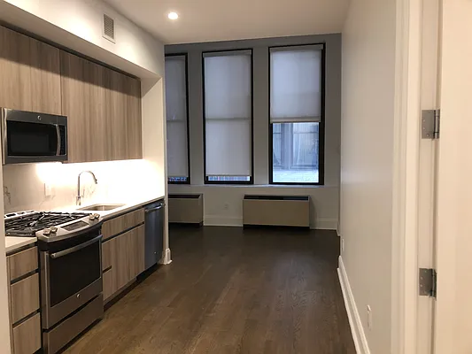 Rented by NY Living Solutions | media 15