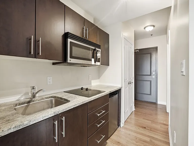 429 Kent St #413 — Photo 5