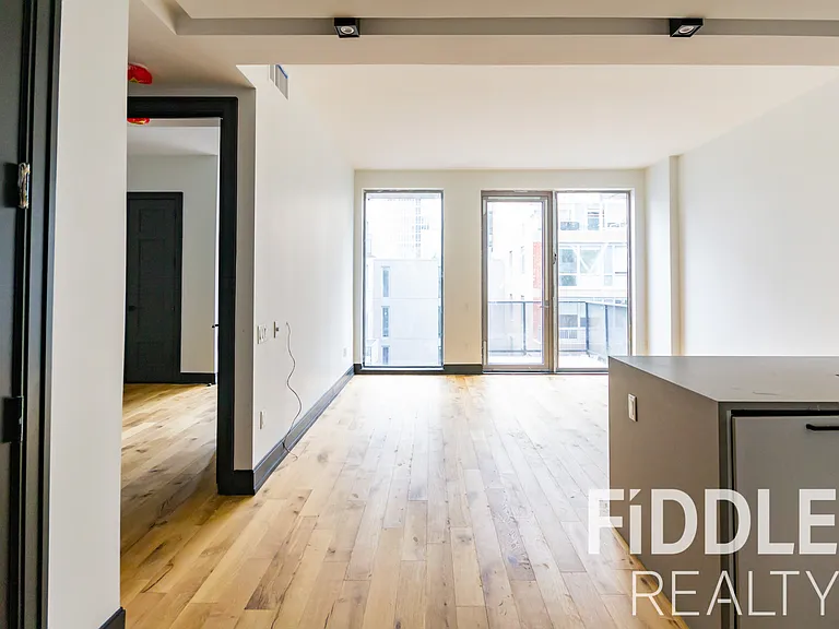 42-22 27th St #708 — Photo 6