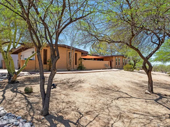 3865 N Gunnison Dr, Tucson, AZ 85749