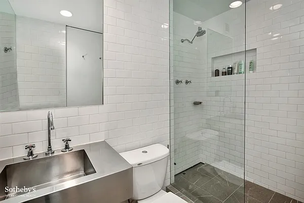 Sold by Sotheby's International Realty | media 18