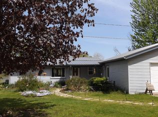 9271 E Colby Rd, Crystal, MI 48818