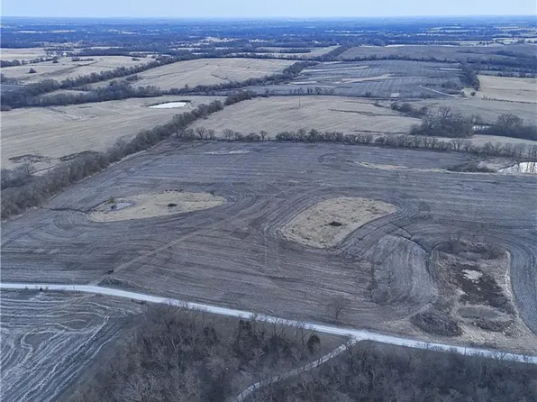 1 SE 240th St, Plattsburg, MO 64477