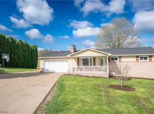 7162 Sandy Ln NW, Malvern, OH 44644
